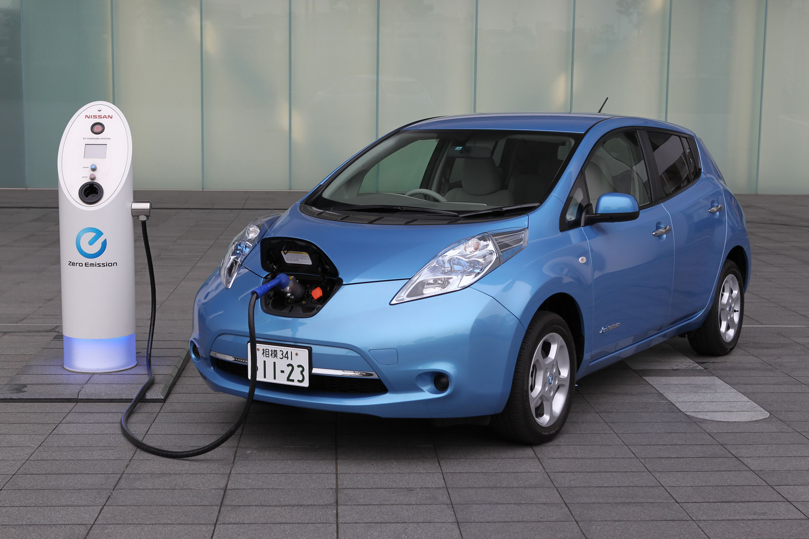 Nissan leaf car of the future #4